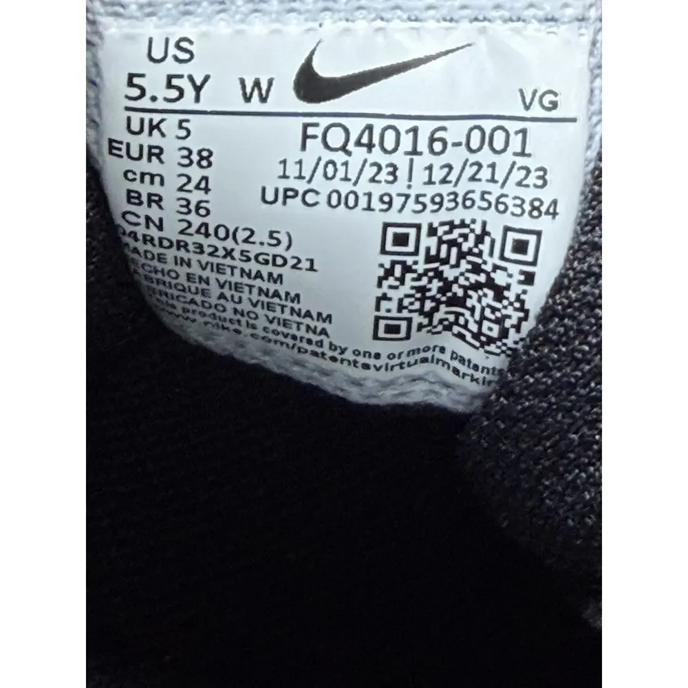 Nike Alpha Menace 4 Shark BG Black White Football Cleats FQ4016-001. Youth 5.5 W